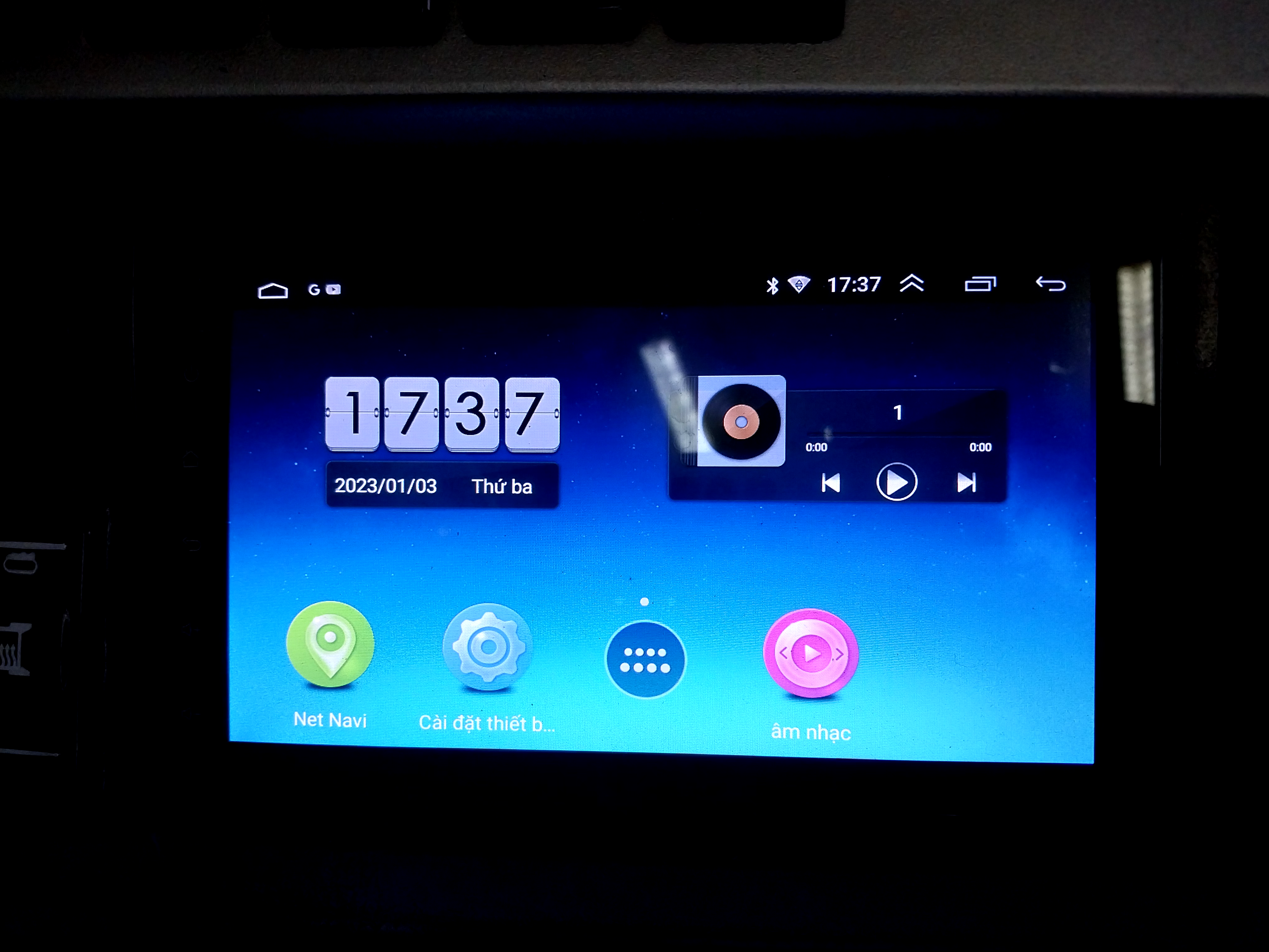 vita-like android launcher.png